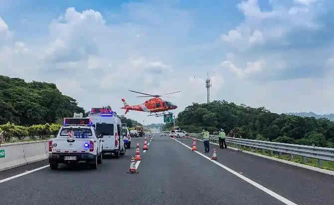河源高速公路汽车救援案例
